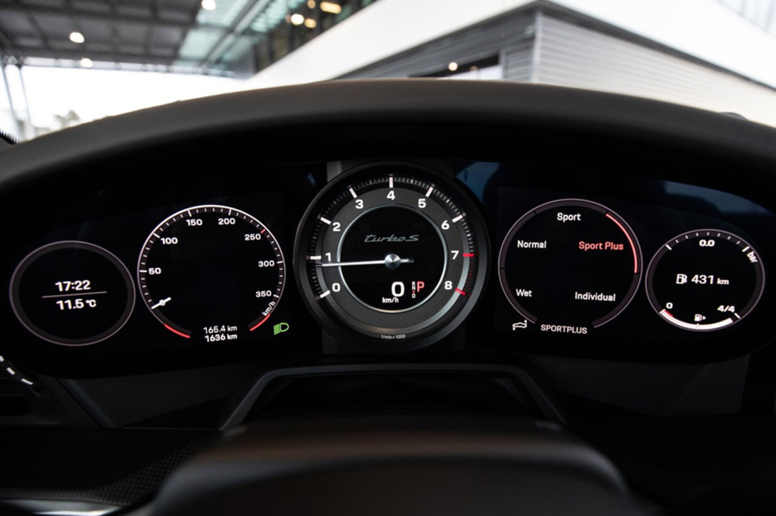 Porsche-911_Turbo_S-2021-1600-7e.jpg