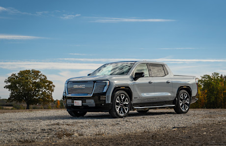 Editorial 2026 gmc sierra ev td jw 251106 1