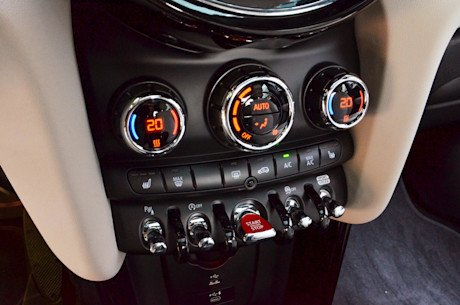 Mini Cooper S 5 portes 2022 : essai routier Body Image