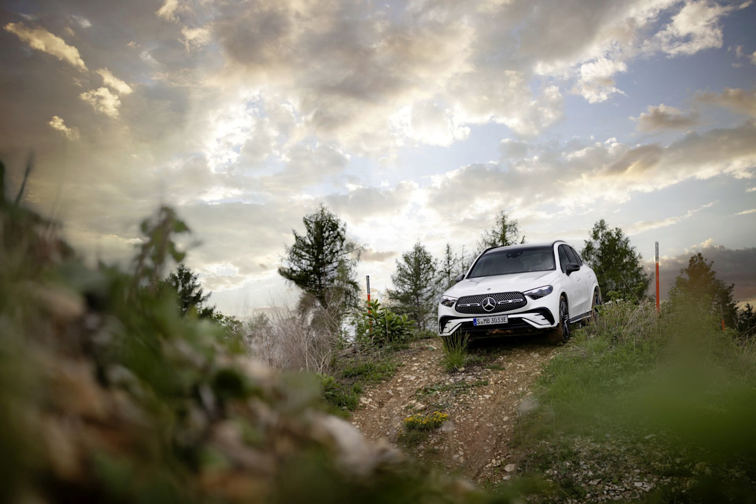 Nuova Mercedes-Benz GLC: sei versioni a partire da 61.345 euro