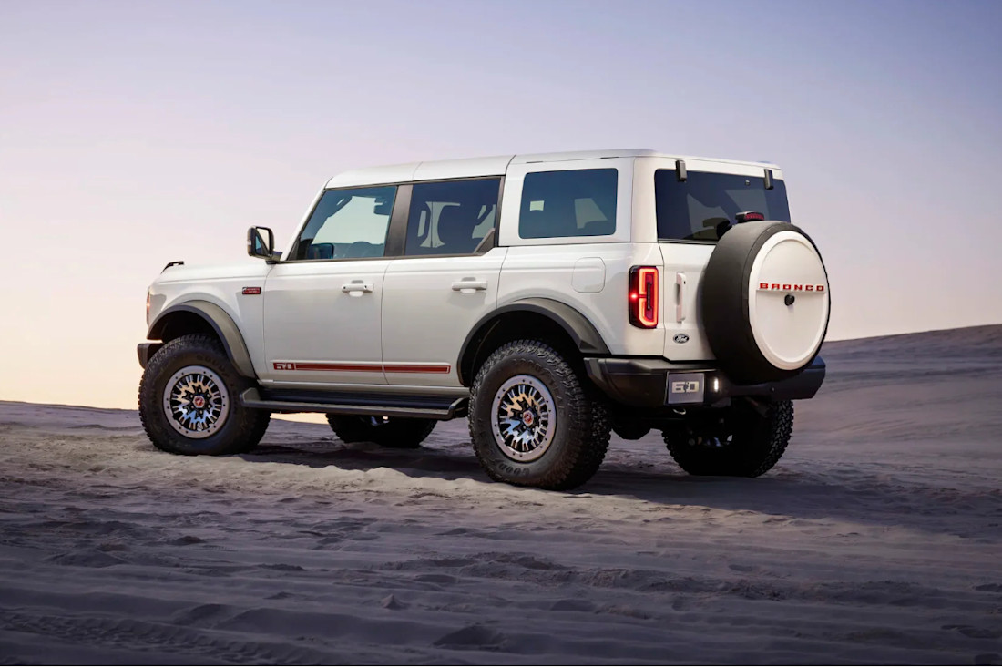 Ford-Bronco-60th-Anniversary -Package-2025 (7).jpg