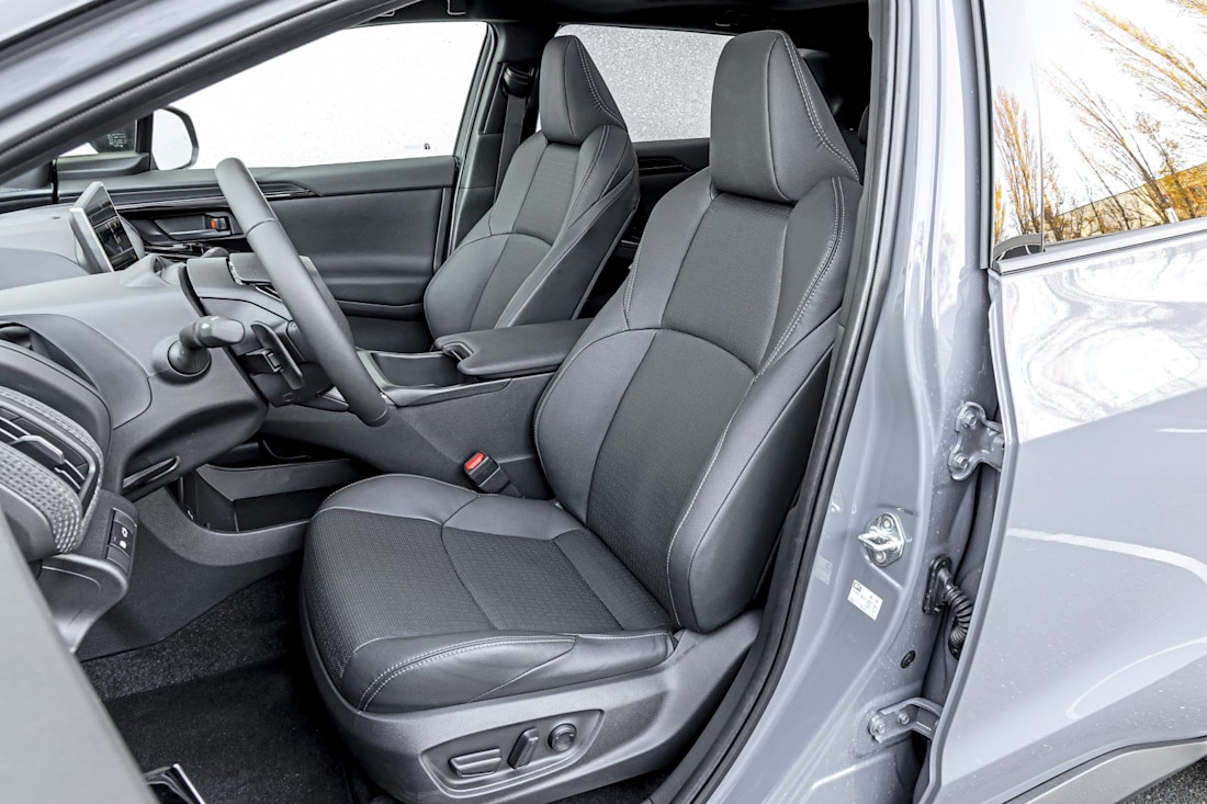 skoda-enyaq-subaru-solterra-2023-6.jpg