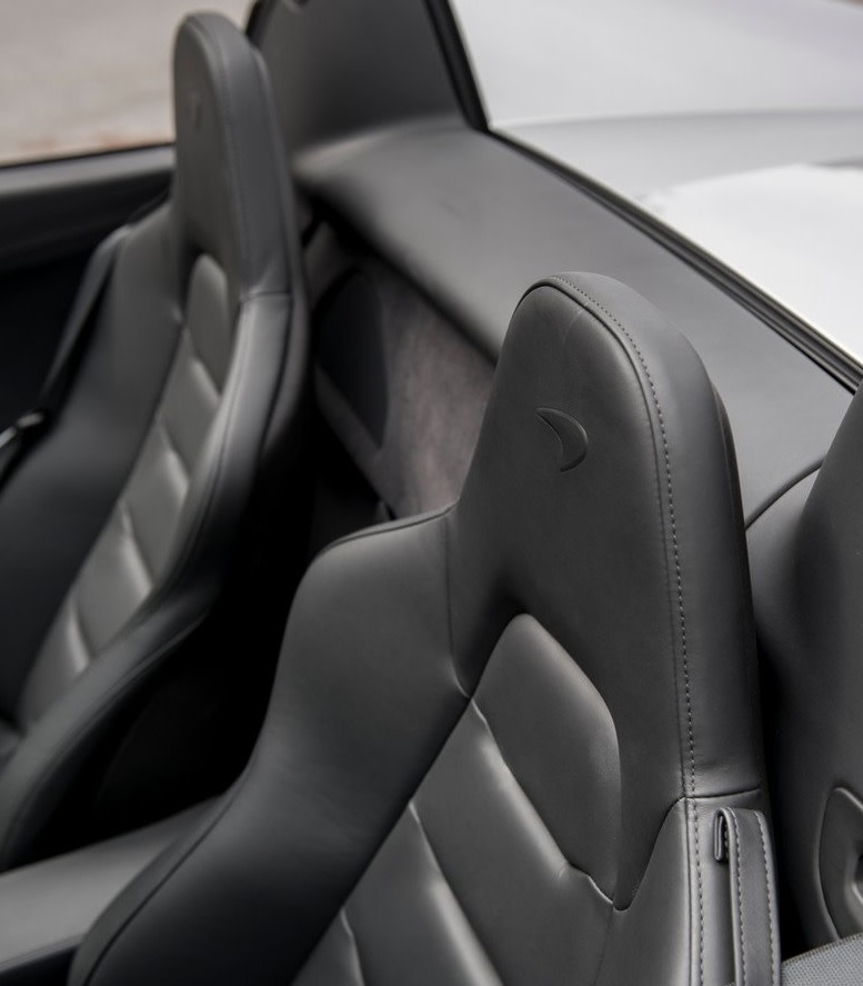 mclaren-mp4-12c-seats