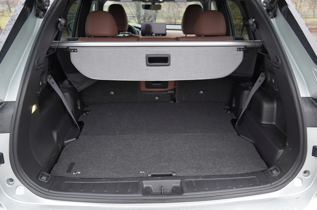 Mitsubishi-Outlander-GT-2026 (24).jpg