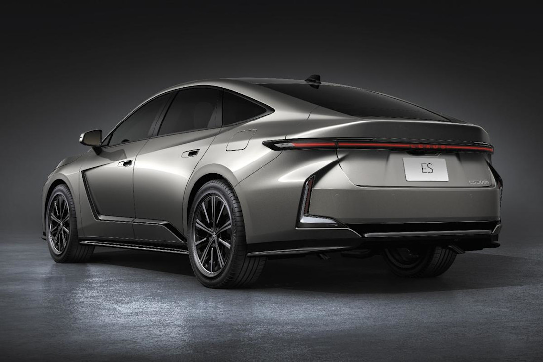 lexus-es-2026 (1).jpg