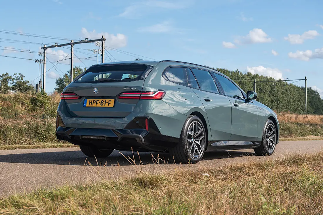 CR119 AS24 BMW i5 Touring 2 CR119 AS24 BMW i5 Touring 2