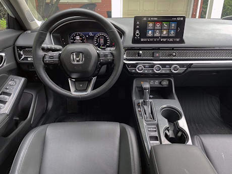 Editorial 2023 honda civic sedan touring td 230605 11 pb