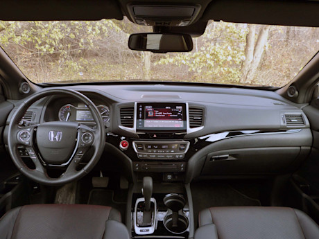 Editorial 2018 honda ridgeline black edition 14 jb