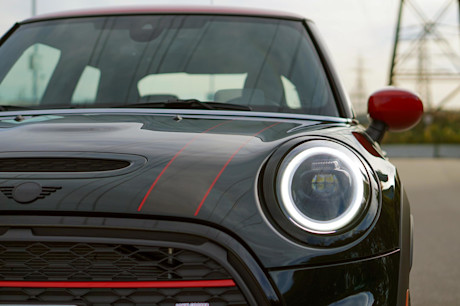 Editorial 2023 mini cooper 3 door jcw 10 jl