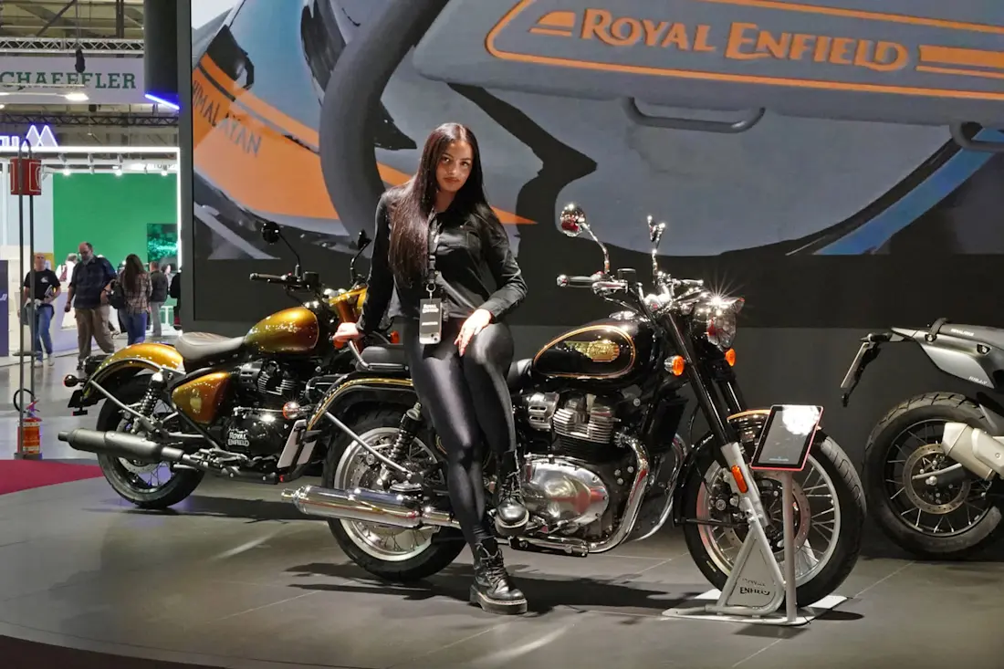 12 eicma-2025 royal-enfield-bullet-650