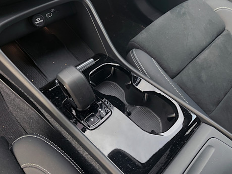 Editorial 2024 volvo c40 recharge ultimate single motor td 240119 20 pb