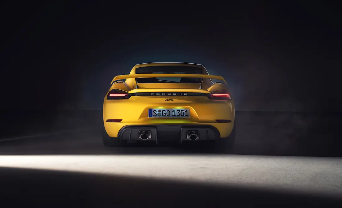  718 Cayman GT4 retro