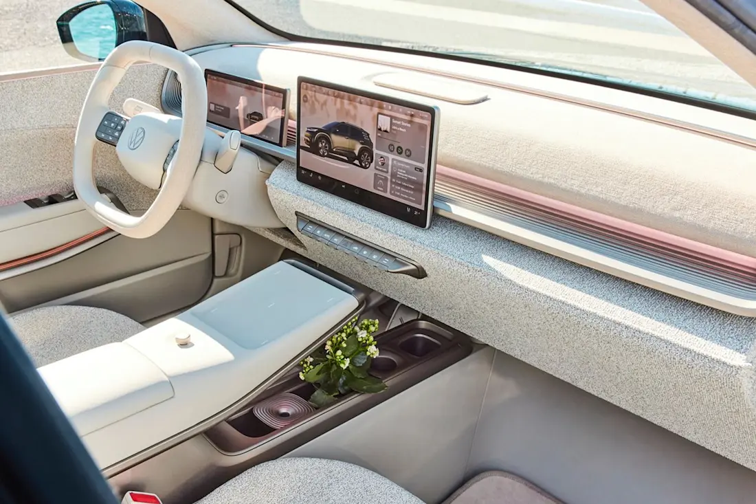  Der ID. Cross zeigt, wie der Innenraum der MEB+-Fahrzeuge künftig aussehen könnte.