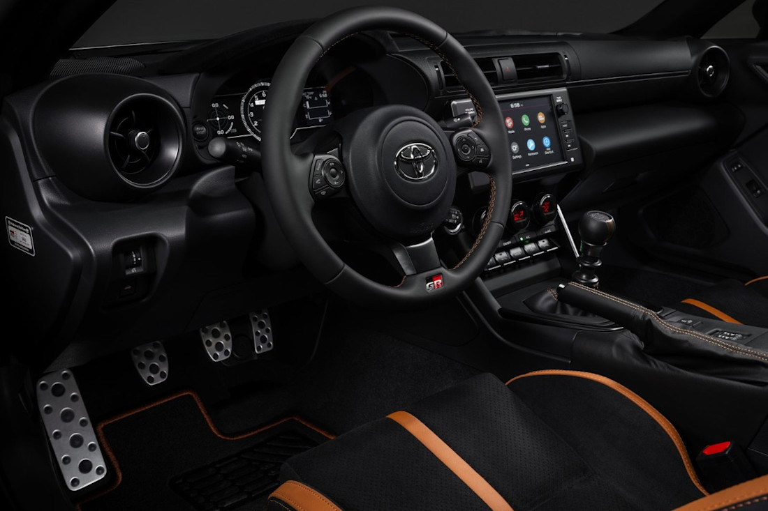 Toyota-GR86-Hakone-Edition-2025 (8).jpg