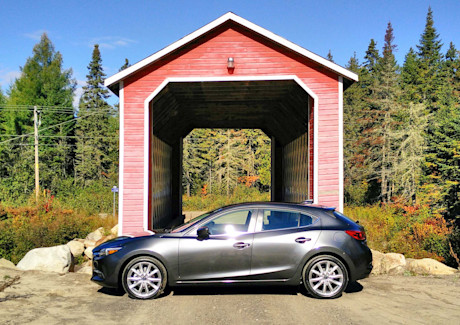 Editorial 2017 mazda3 sport 05 jbe