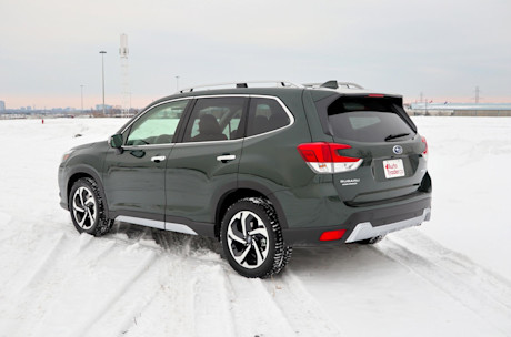 Editorial 2022 subaru forester premier 07 jm