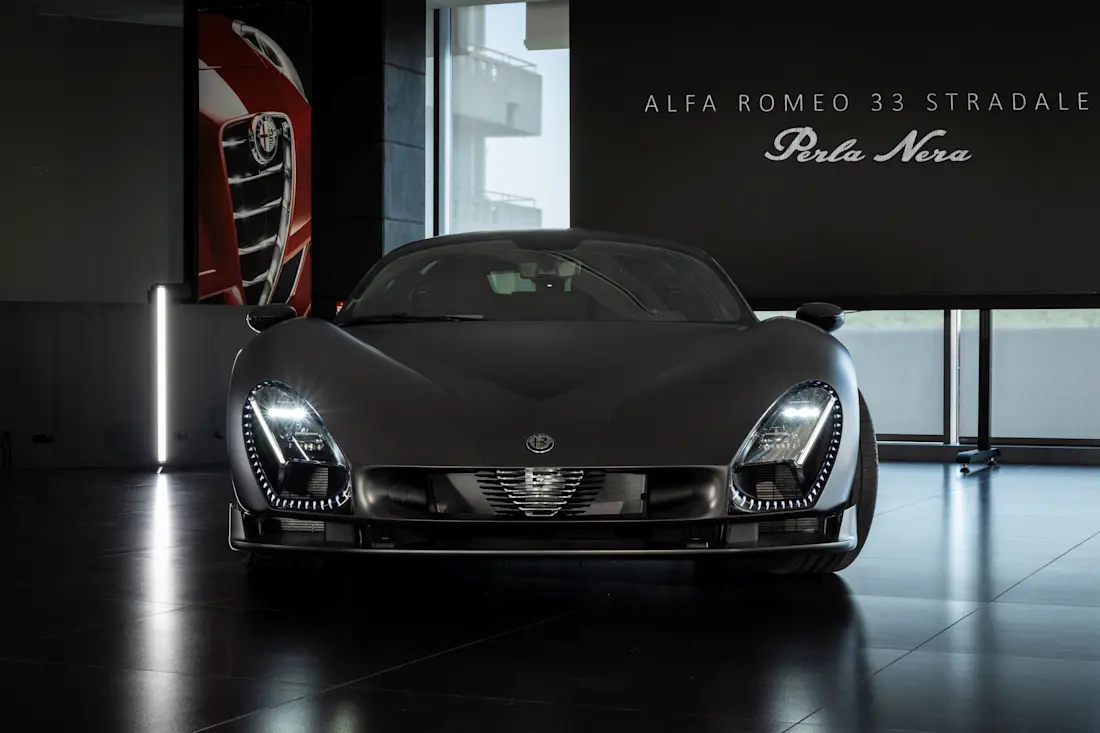 33-stradale-perla-nera (1)