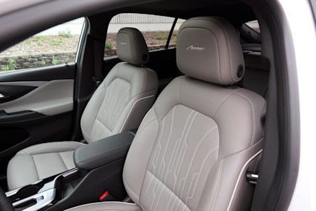 Editorial 2024 buick envista avenir fd 230711 09 jm
