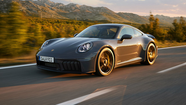 Porsche 911 Carrera GTS T-Hybrid
