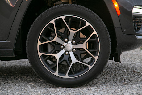 Editorial 2022 jeep grand cherokee summit reserve 09 jw