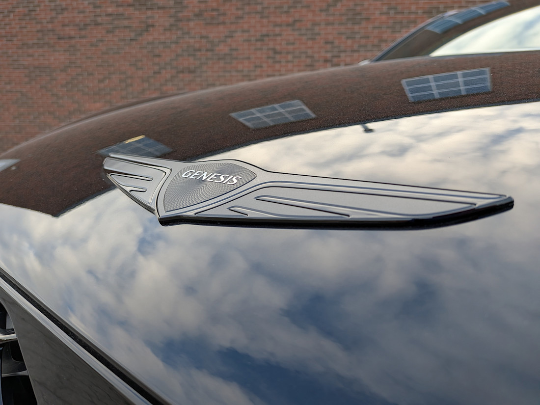 2026 Genesis G90 Black Edition - TD - SBe - 260327 - 2.jpg