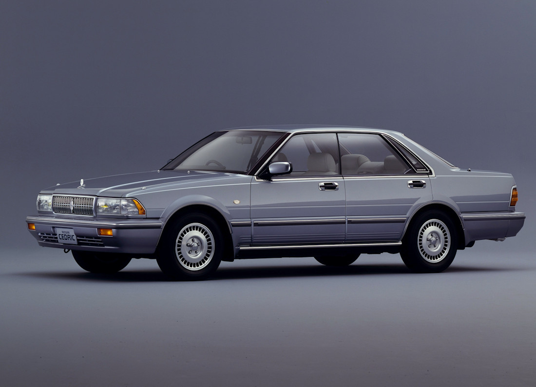 nissan-cedric-side