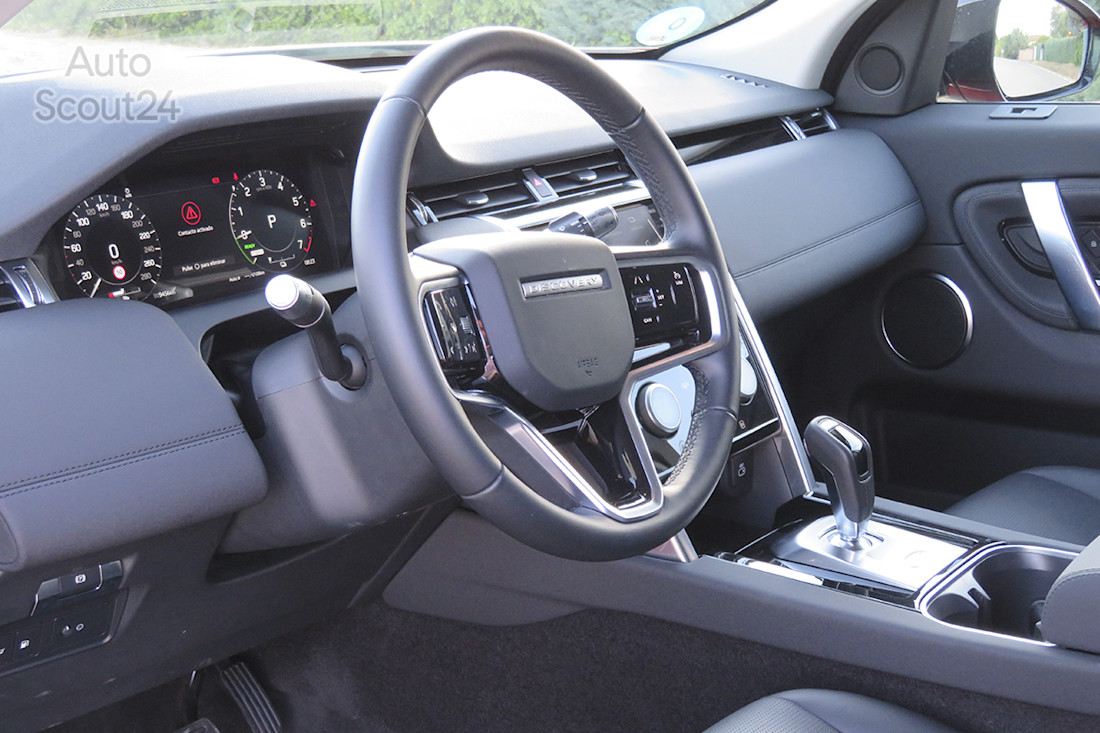 16_LR discovery sport p300e.JPG