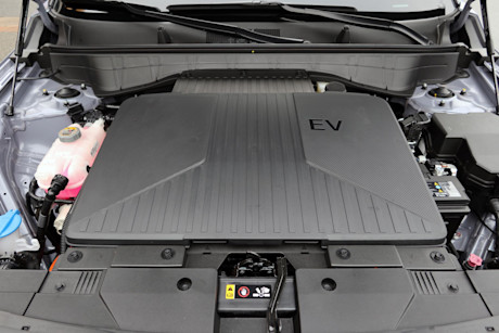 Editorial 2024 hyundai kona electric ultimate fd 231215 20 jm