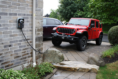 Jeep Wrangler 4xe Rubicon X 2024 : essai routier Image