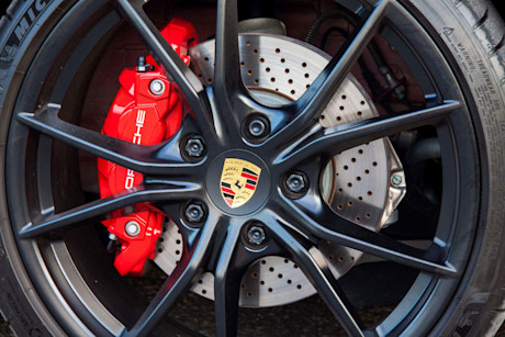 Editorial 2018 porsche cayman gts 16 lw