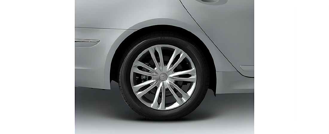 Hyundai Genesis Sedan 2013 11