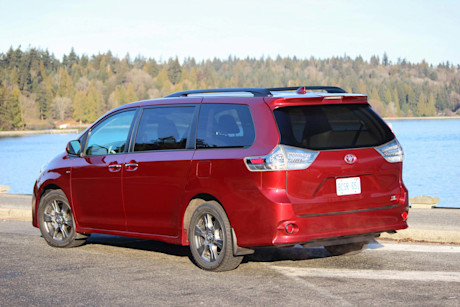 Editorial 2019 toyota sienna se awd v6 7 pass 06 dh
