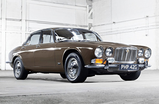 Jaguar XJ40