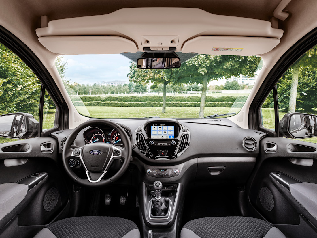 ford-tourneo-courier-interior