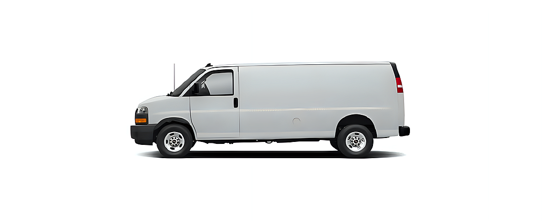 GMC Savana Cargo Van 2022 37