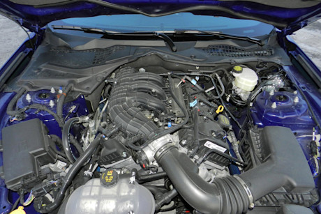 Editorial 2015 ford mustang v6 jb 14