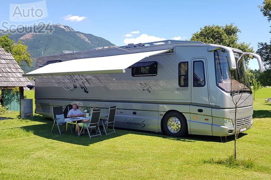 Volknermobil-Performance-Motorhome-3.jpg