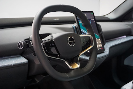 Editorial 2025 volvo ex30 14 di