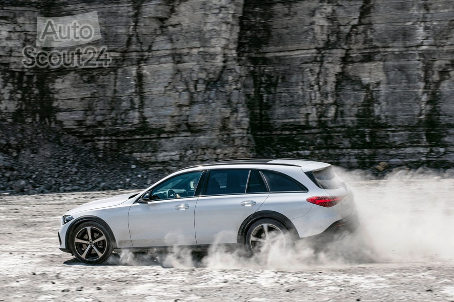 Mercedes-Benz-C-Class_All-Terrain-2022-1600-0f.jpg