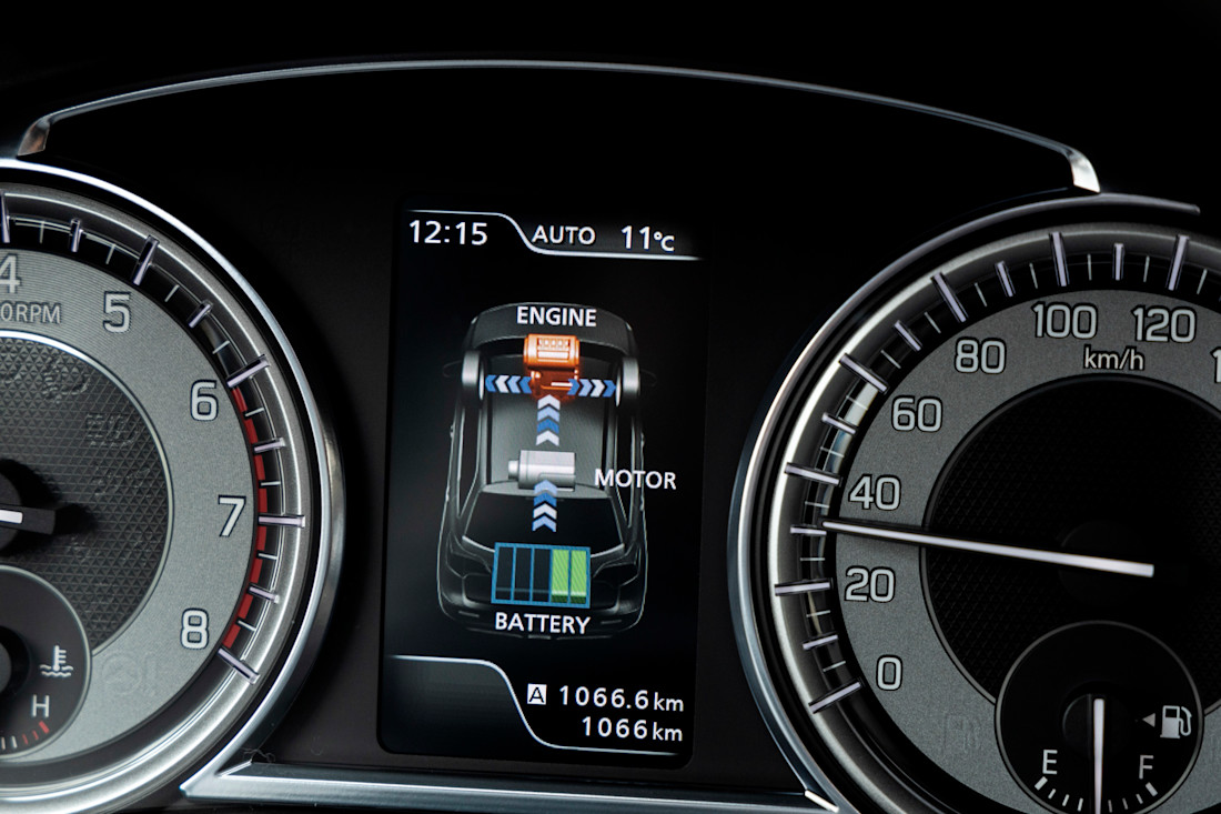 Suzuki_Vitara_1-4_Boosterjet_Hybrid_26.jpg