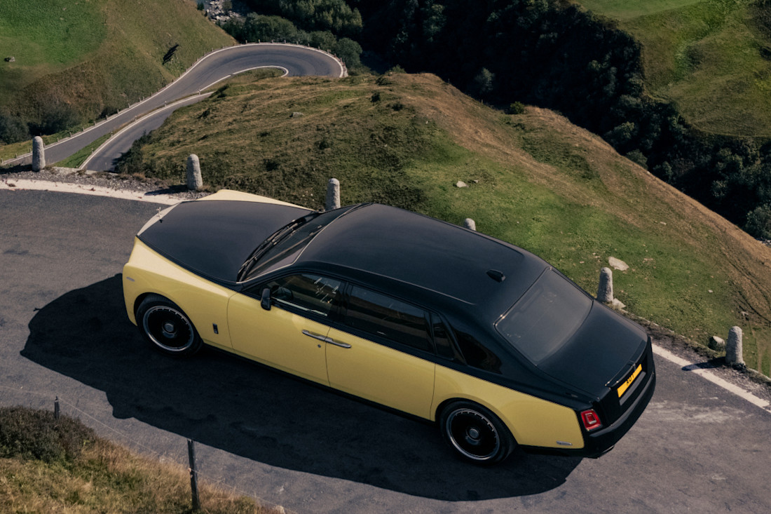 Rolls-Royce-Phantom-Goldfinger-2024 (5).jpg
