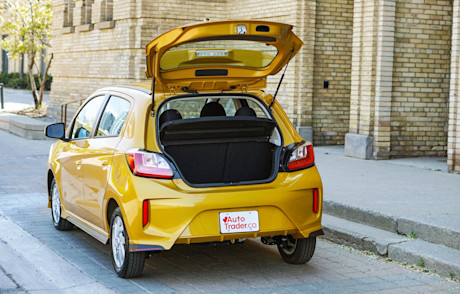 Editorial 2021 mitsubishi mirage se 21 jl