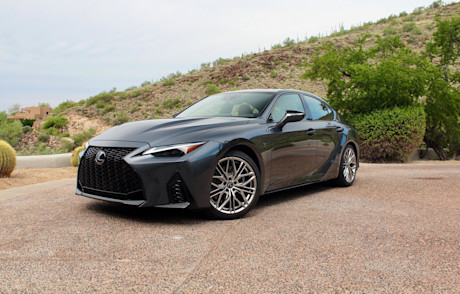 Editorial 2022 lexus is 500 f sport performance 02 pb