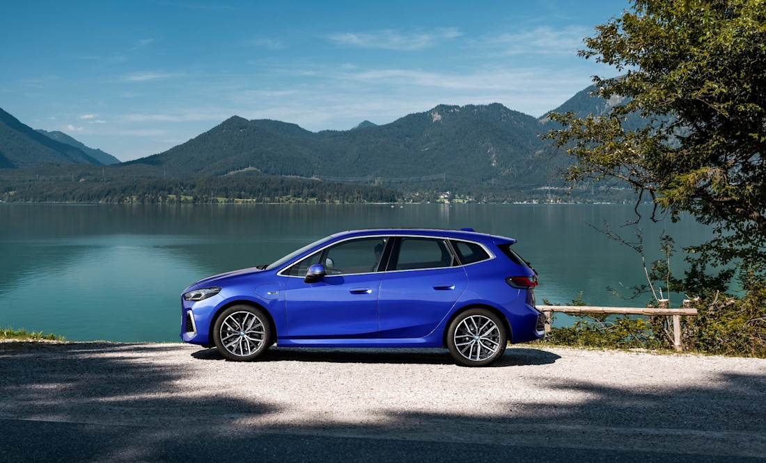 BMW-2er-Active-Tourer-Side