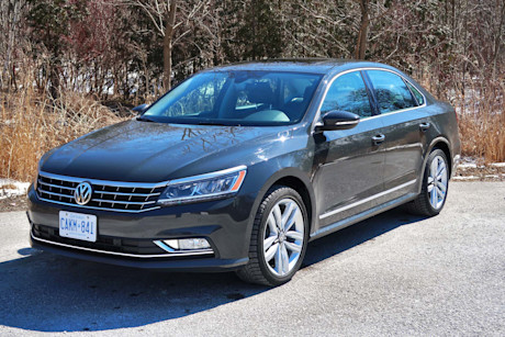 Editorial 2017 volkswagen passat highline v6 03 jm