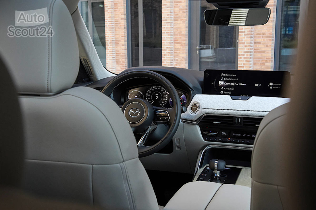 MazdaCX-60_Germany_int-(5).jpg