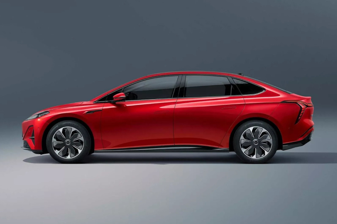 Hongqi-05-22025 (7).jpg