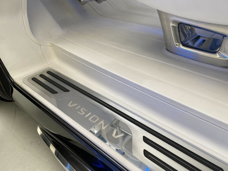5 Cool Things You Need to Know About the Mercedes Vision V Concept Image