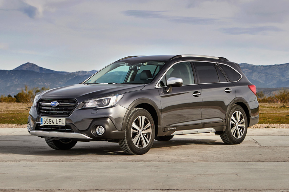 Subaru Outback Silver Edition (12).jpg