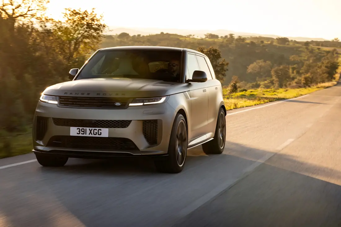 range rover sport sv edition one 30